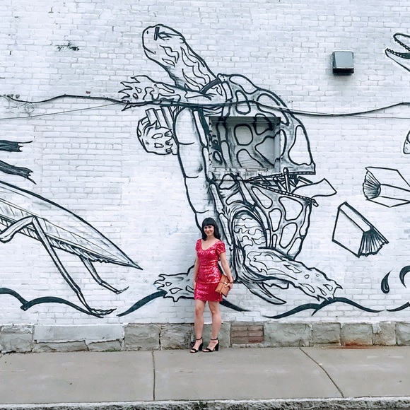 Meet your Posher, Mary - Picture 3 of 5